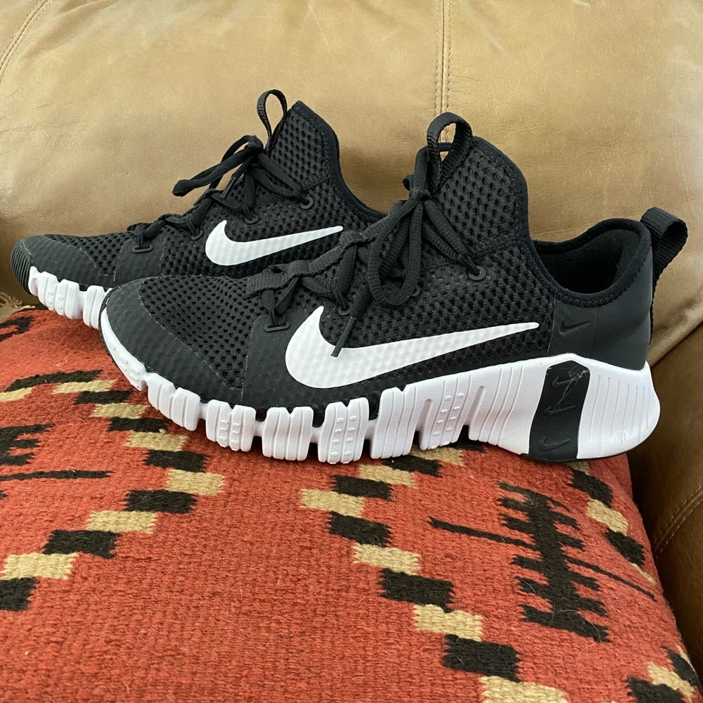 Metcon Freeze Nike Lifting and Running Shoes